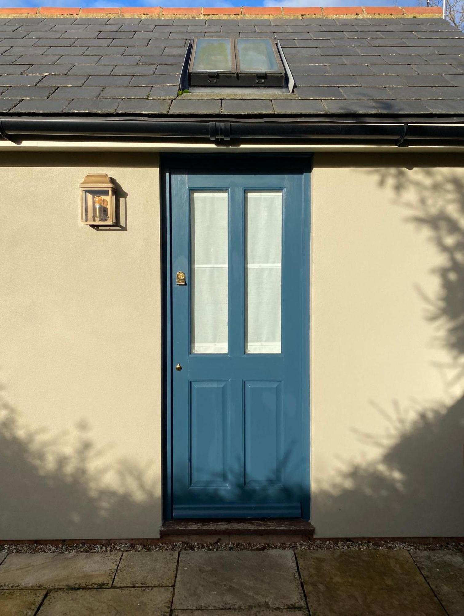 Enchanting 1 Bedroom Home With Kitchen Saffron Walden Bagian luar foto